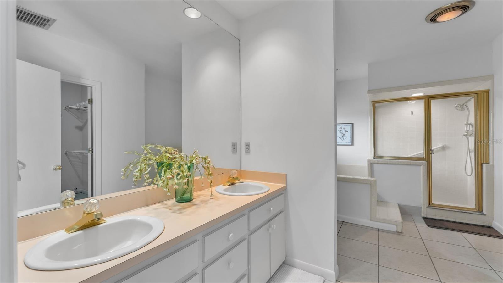 ENGLELAKE - Residential Lease