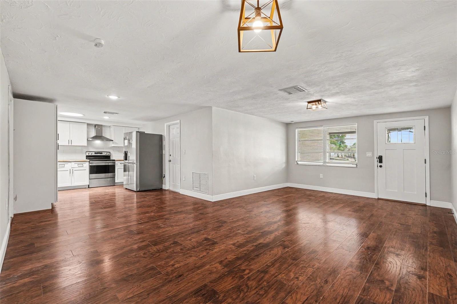 HOLIDAY GARDENS ESTATES - Residential