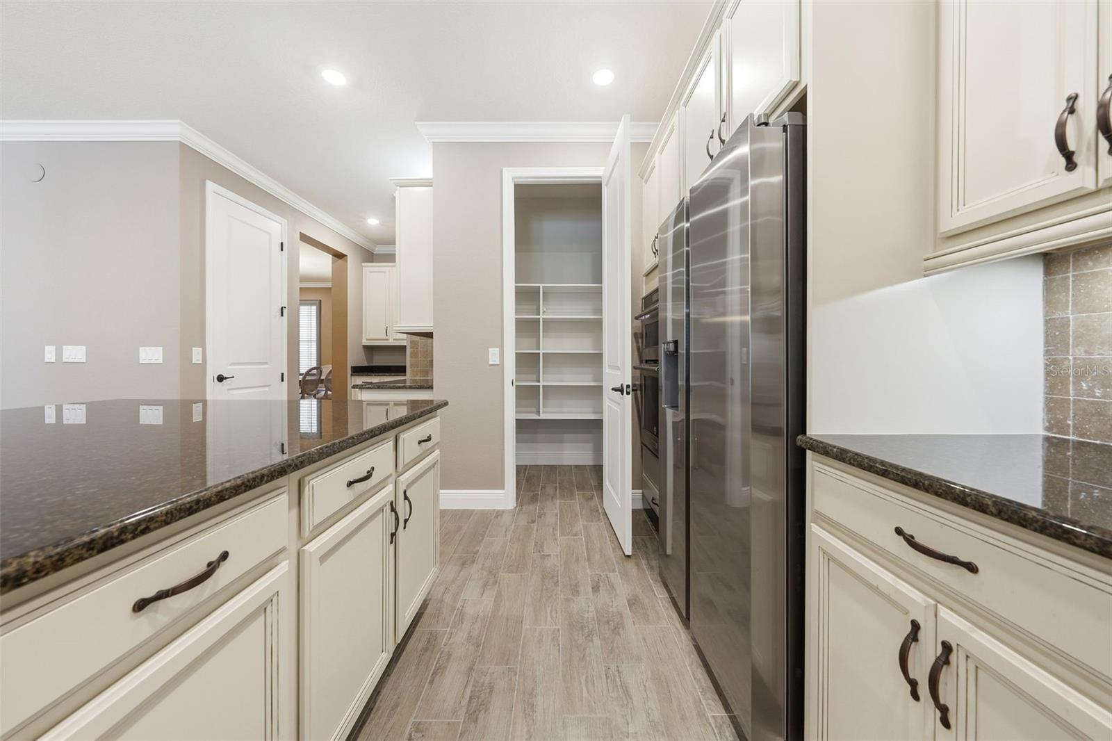 ESTATES/PARKSIDE - Residential