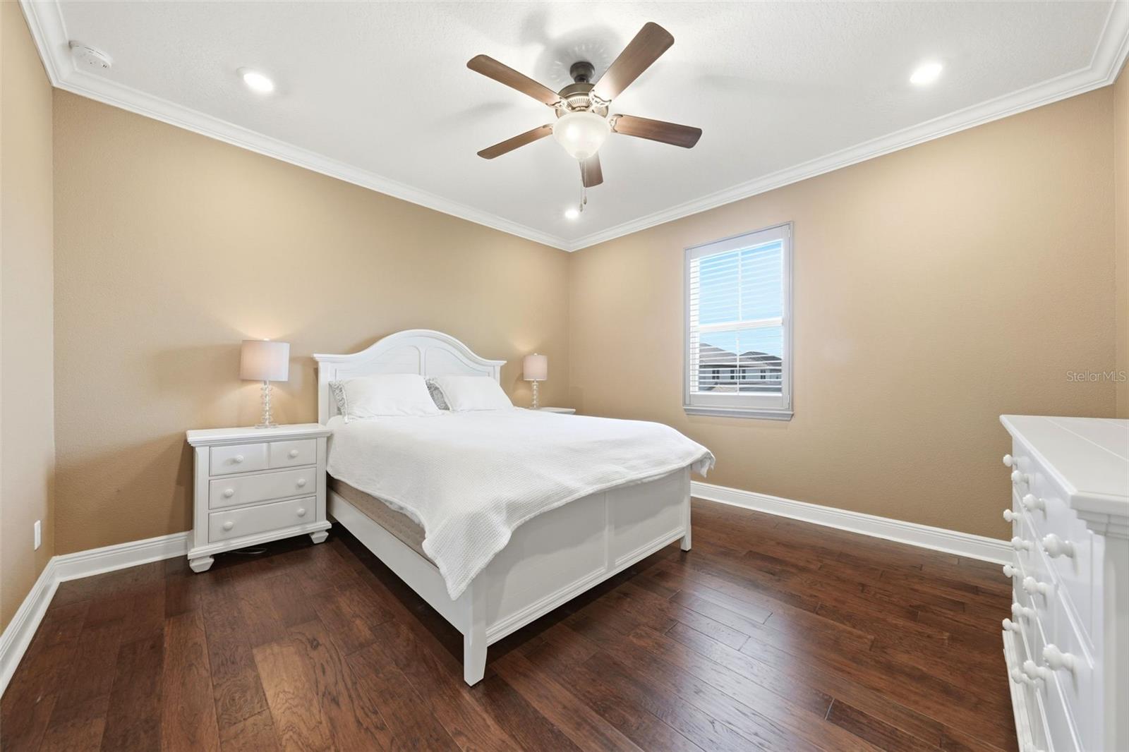 ESTATES/PARKSIDE - Residential