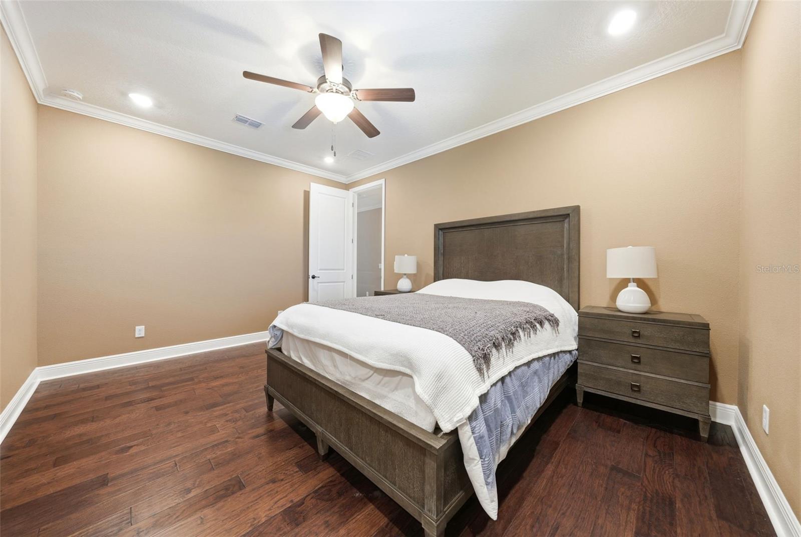 ESTATES/PARKSIDE - Residential