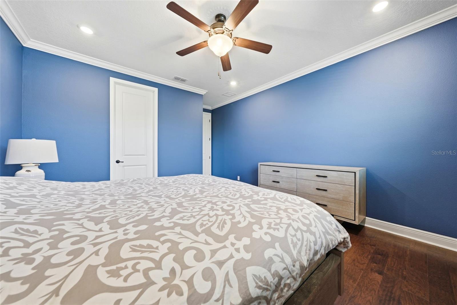 ESTATES/PARKSIDE - Residential