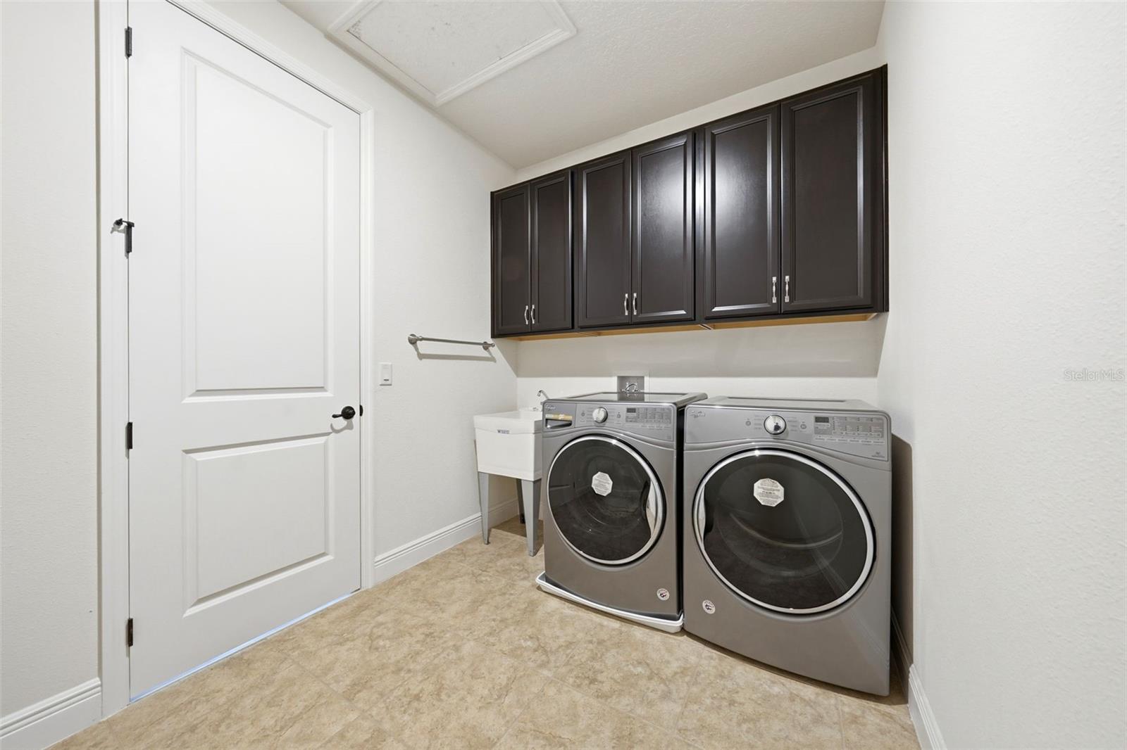 ESTATES/PARKSIDE - Residential