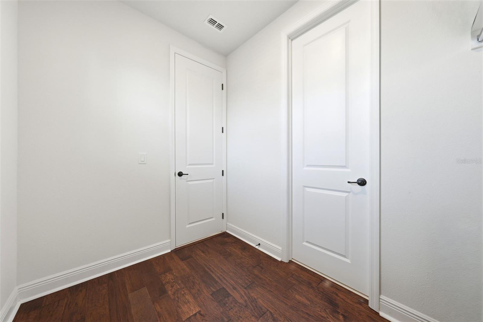 ESTATES/PARKSIDE - Residential