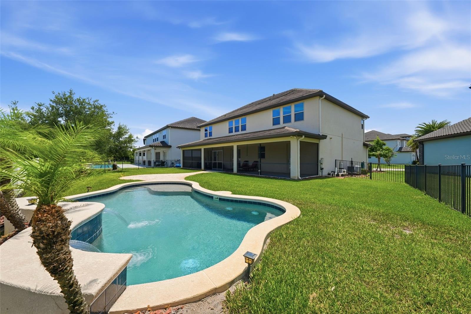 ESTATES/PARKSIDE - Residential