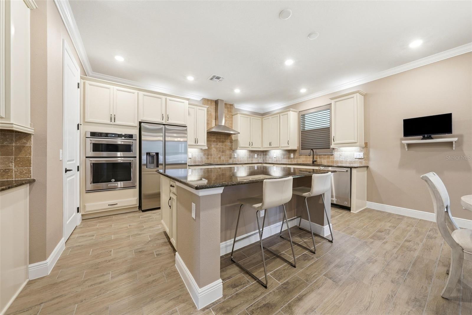 ESTATES/PARKSIDE - Residential