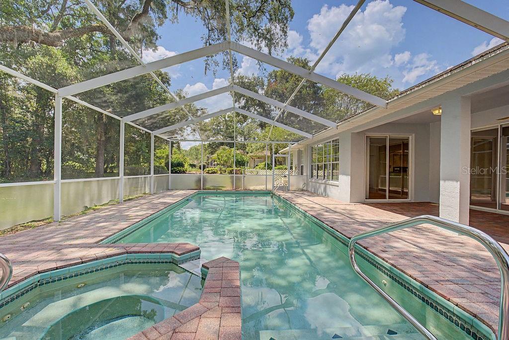 FAIRWAY ESTATES OF RAINBOW SPRINGS - Residential