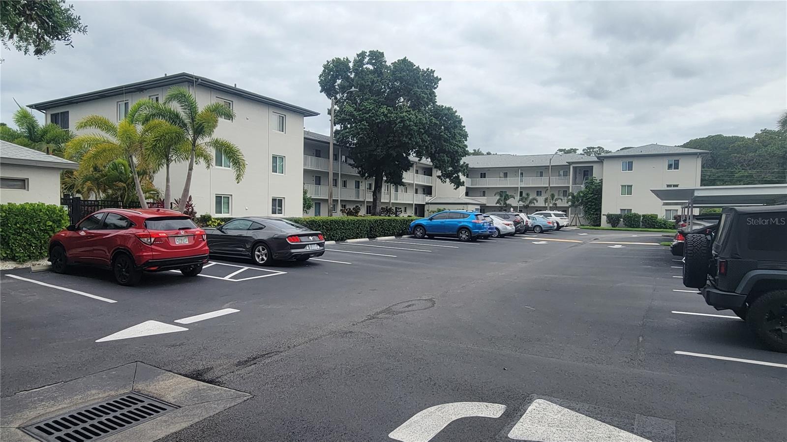 OAKS OF NORTHWOOD CONDO - Residential