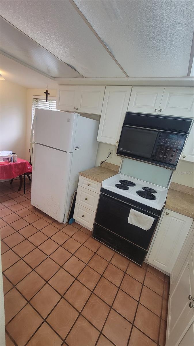 OAKS OF NORTHWOOD CONDO - Residential