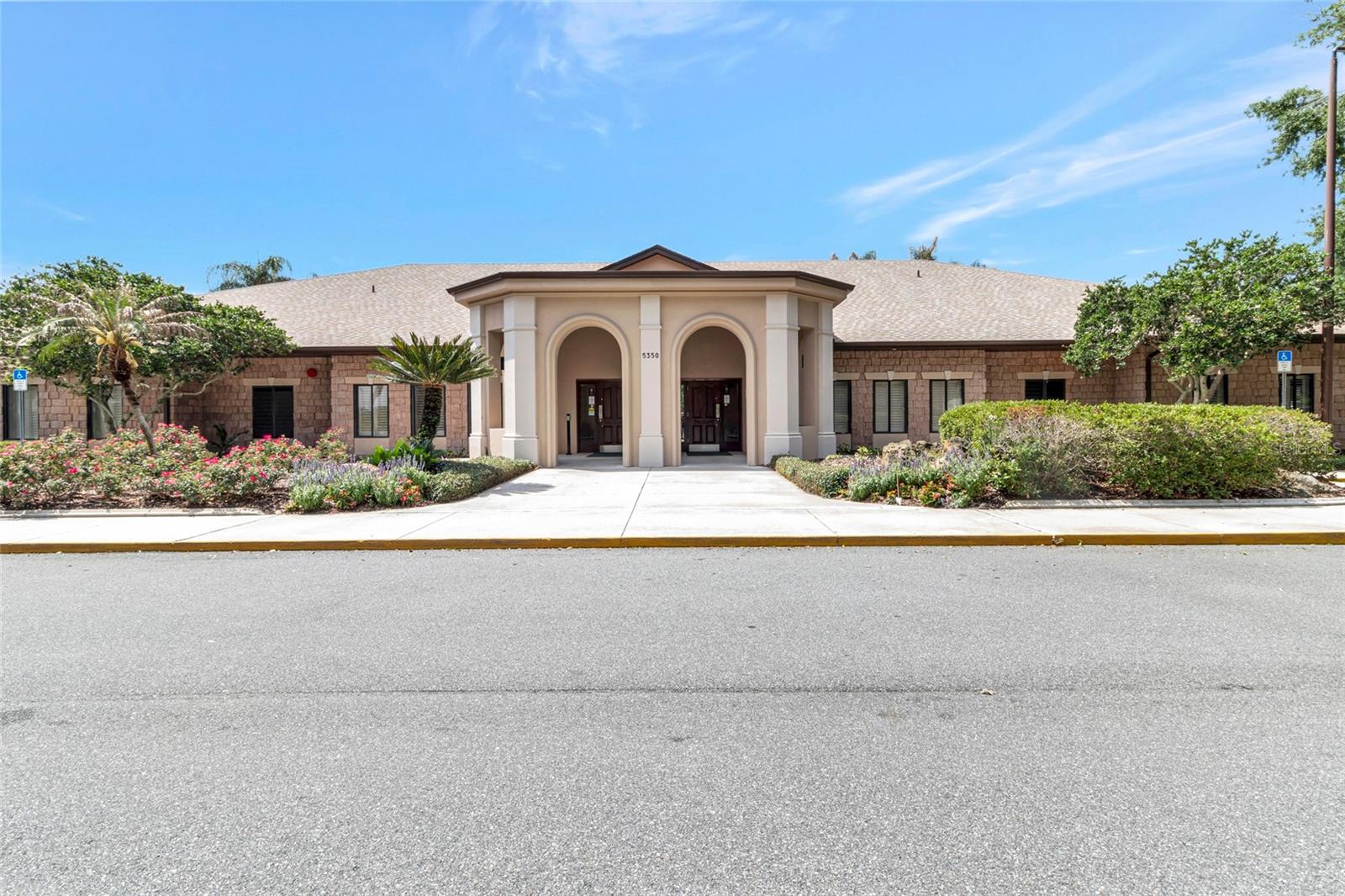 ROYAL HIGHLANDS - Residential