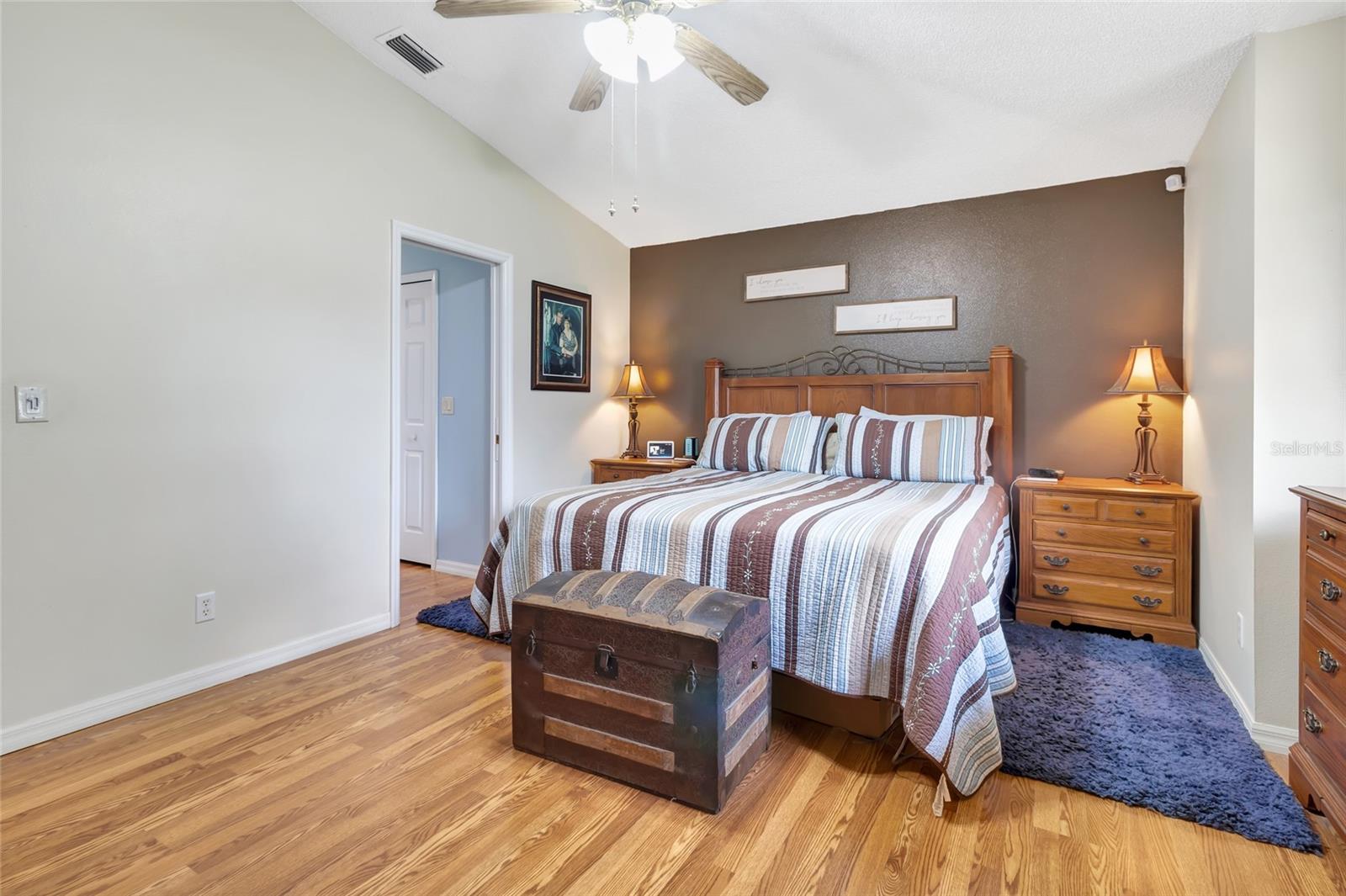 ROYAL HIGHLANDS - Residential