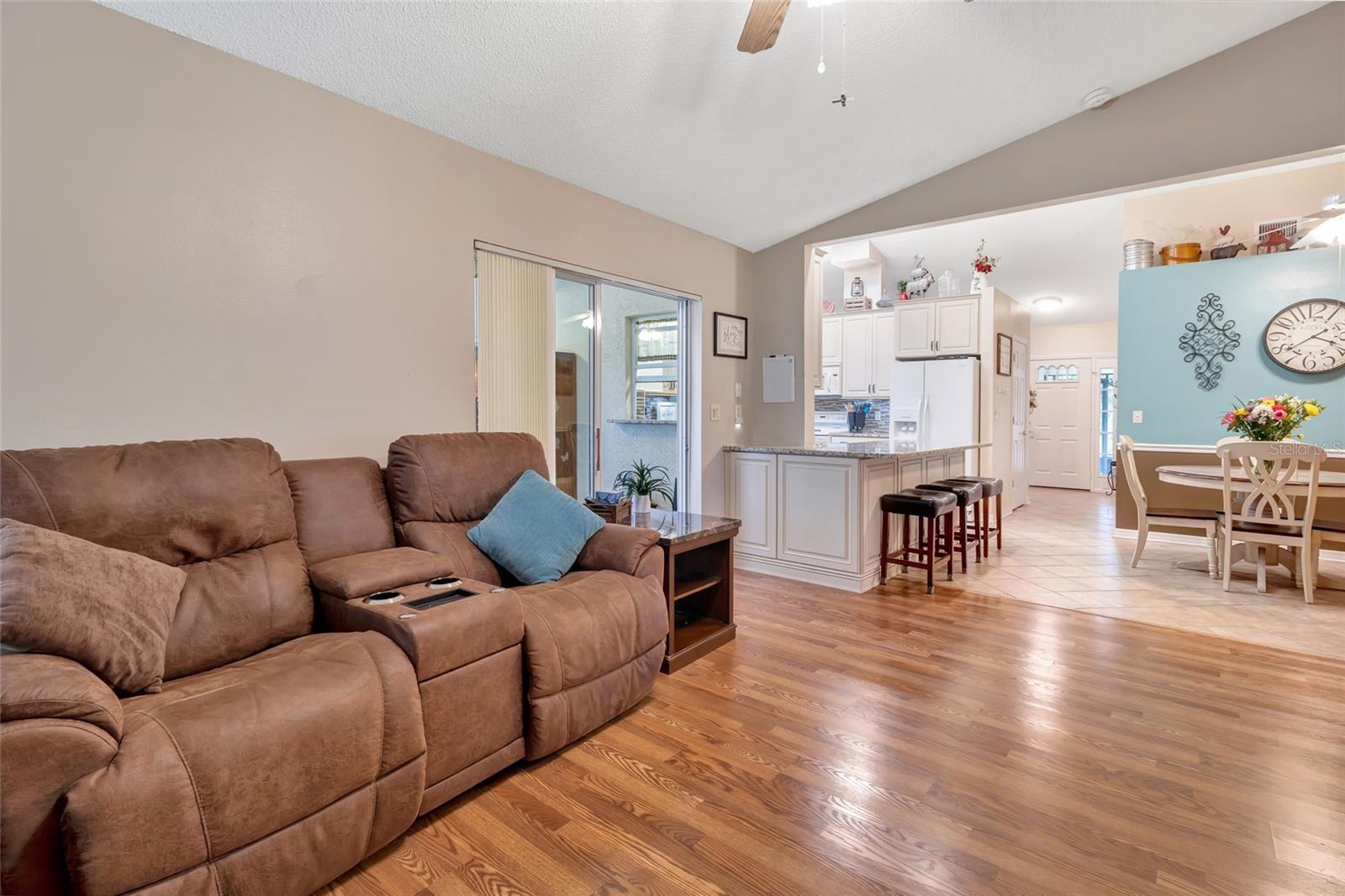 ROYAL HIGHLANDS - Residential
