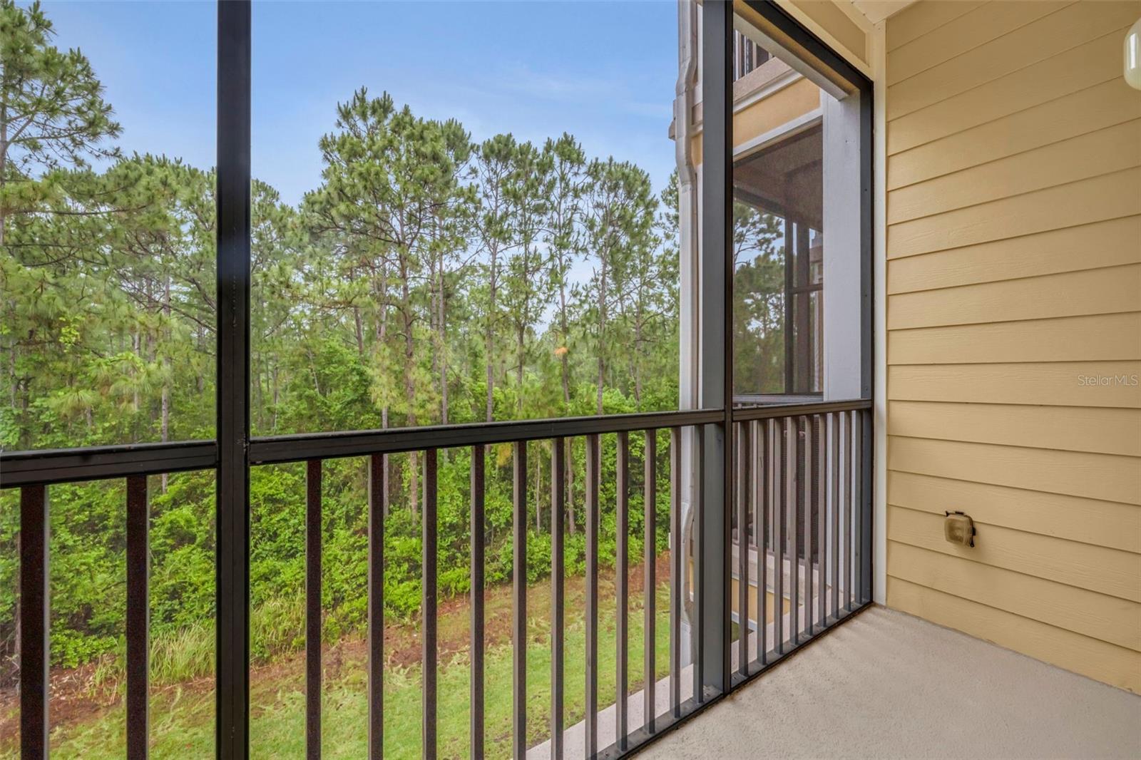 CARIBE COVE PH 03 CONDO - Residential