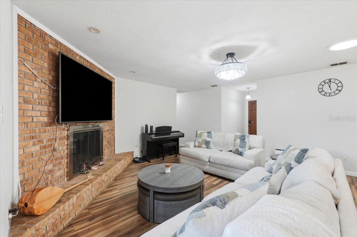 YELLOW PINE FIRST ADD - Residential