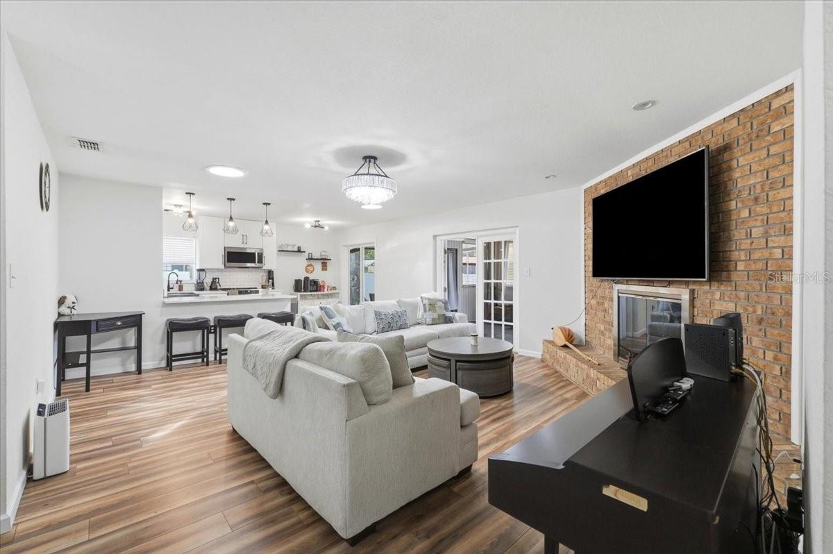 YELLOW PINE FIRST ADD - Residential