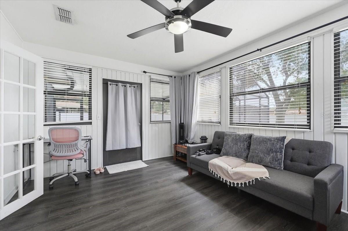YELLOW PINE FIRST ADD - Residential