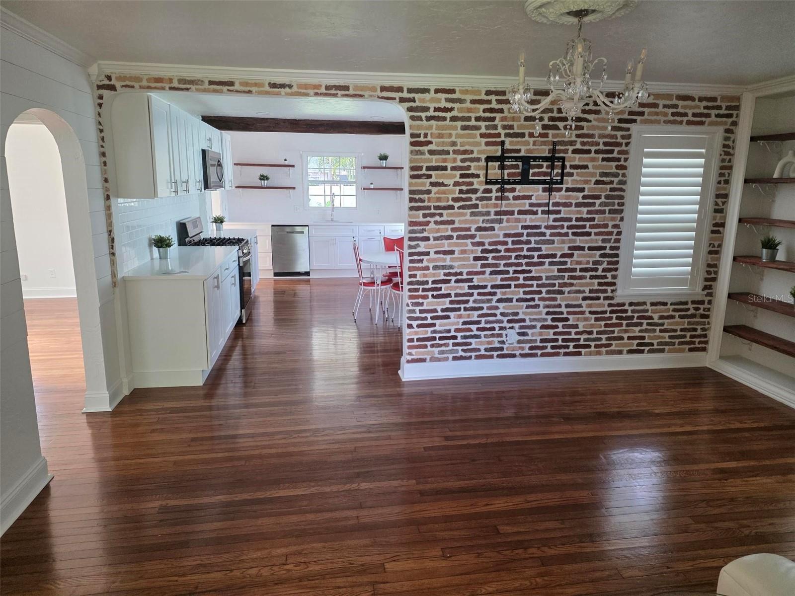 ALLENDALE TERRACE BLKS A-B-1-2-3-4-5-6 - Residential