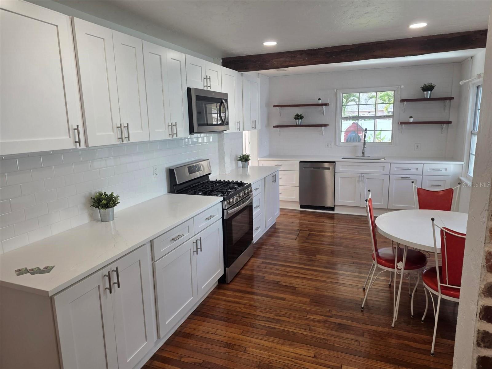 ALLENDALE TERRACE BLKS A-B-1-2-3-4-5-6 - Residential