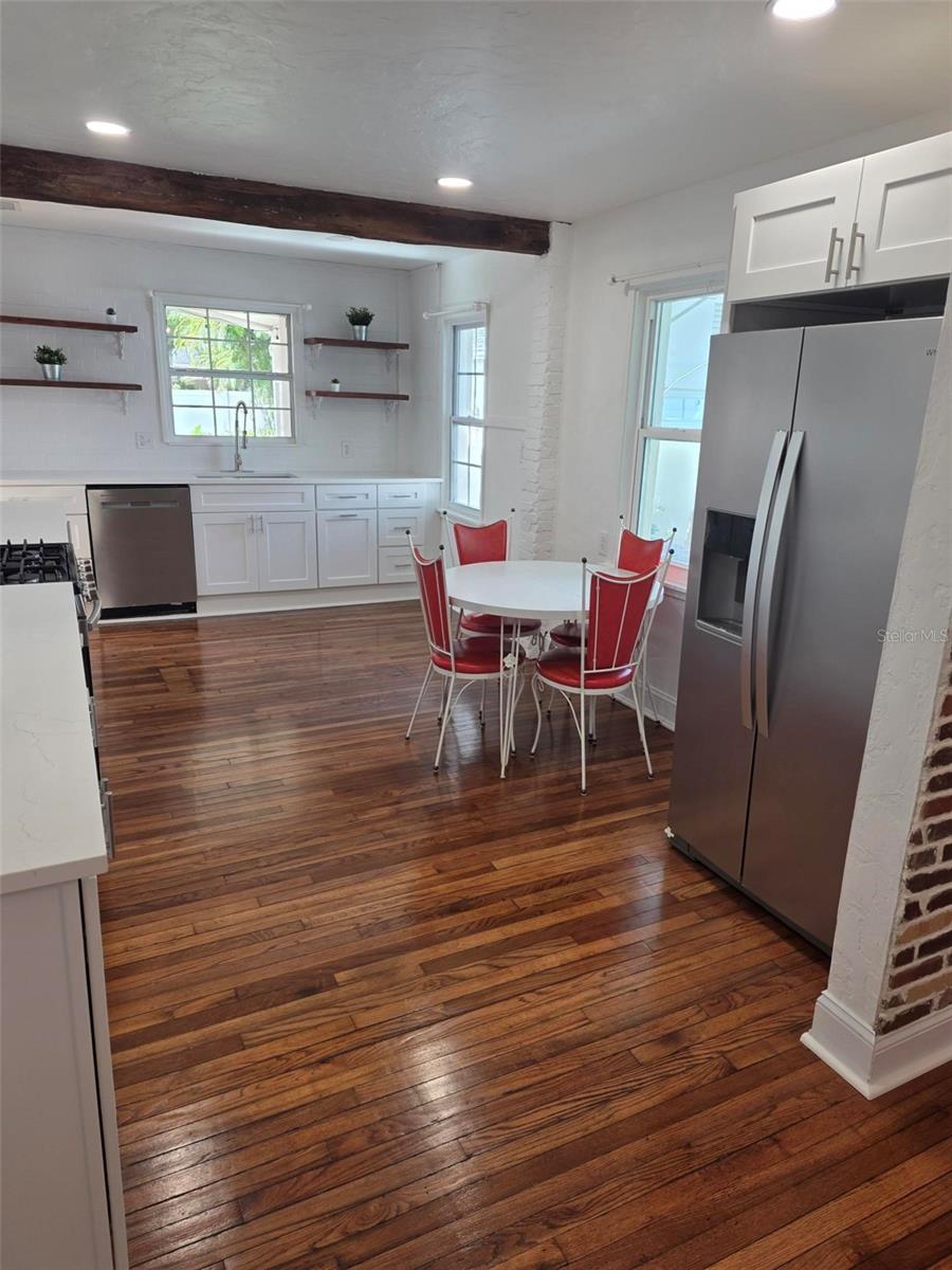 ALLENDALE TERRACE BLKS A-B-1-2-3-4-5-6 - Residential