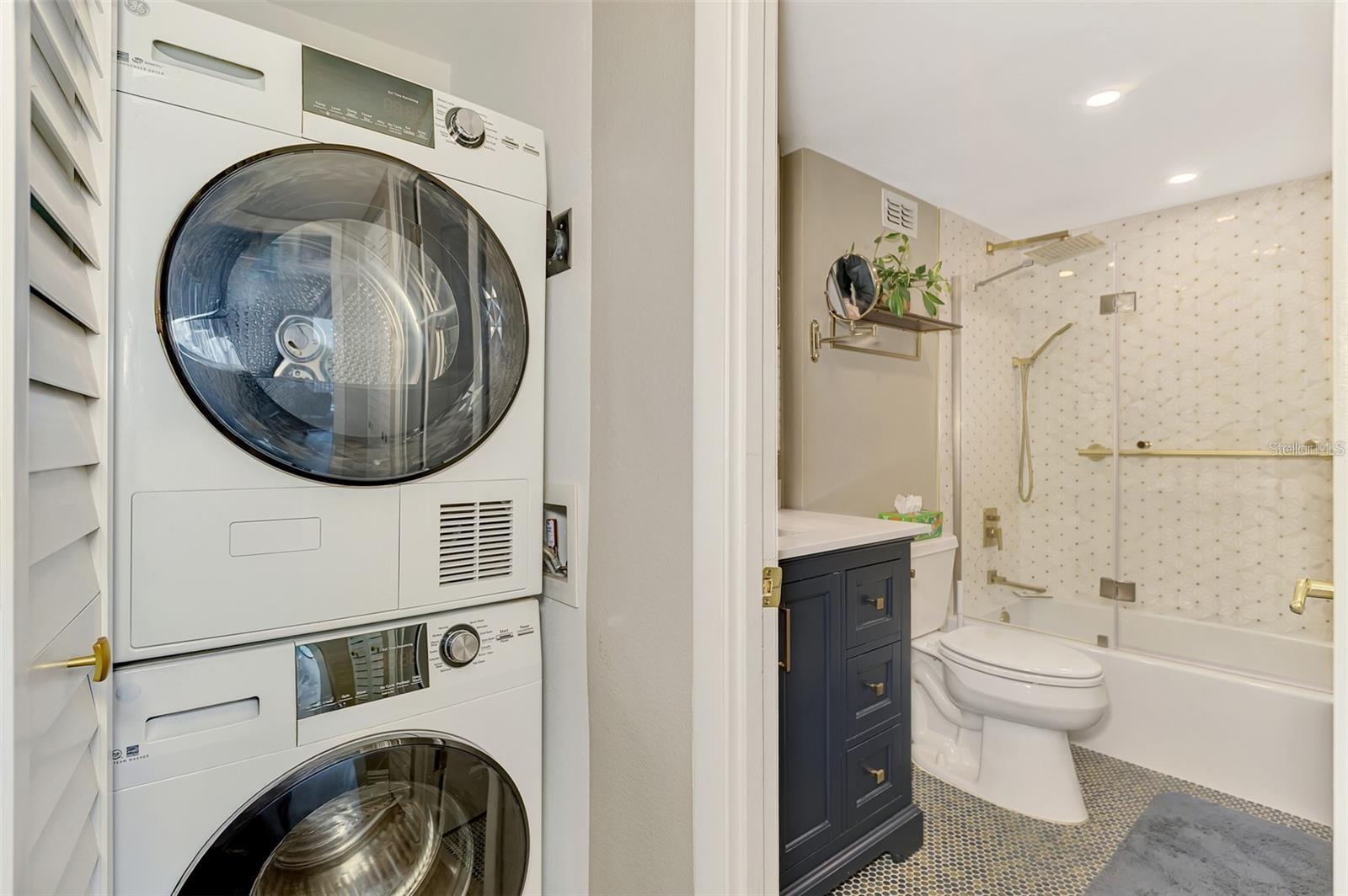 HARBOR TOWERS Y & R - Residential Lease