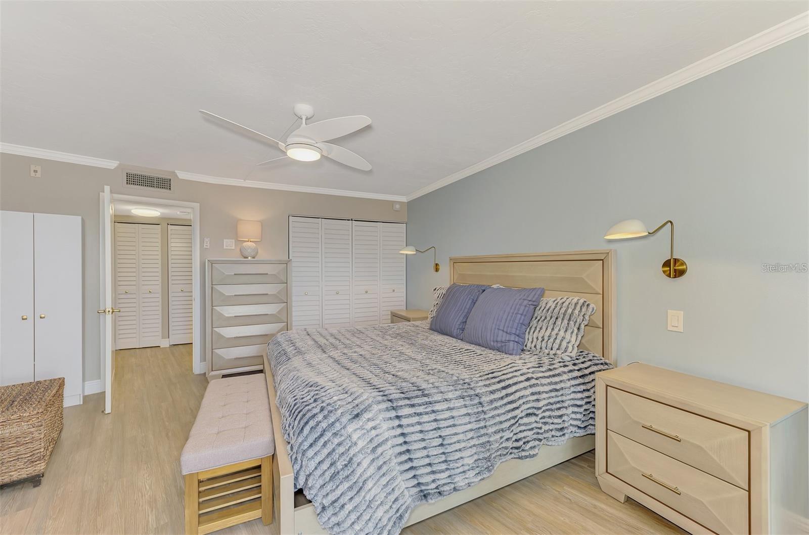 HARBOR TOWERS Y & R - Residential Lease