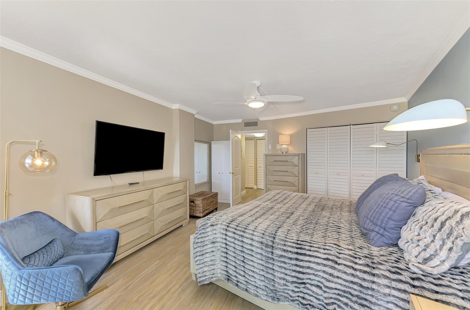 HARBOR TOWERS Y & R - Residential Lease