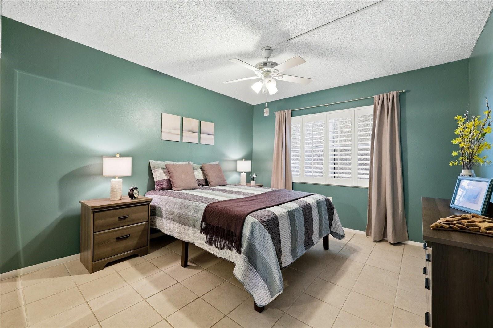 TAHITIAN TOWERS CONDO - Residential
