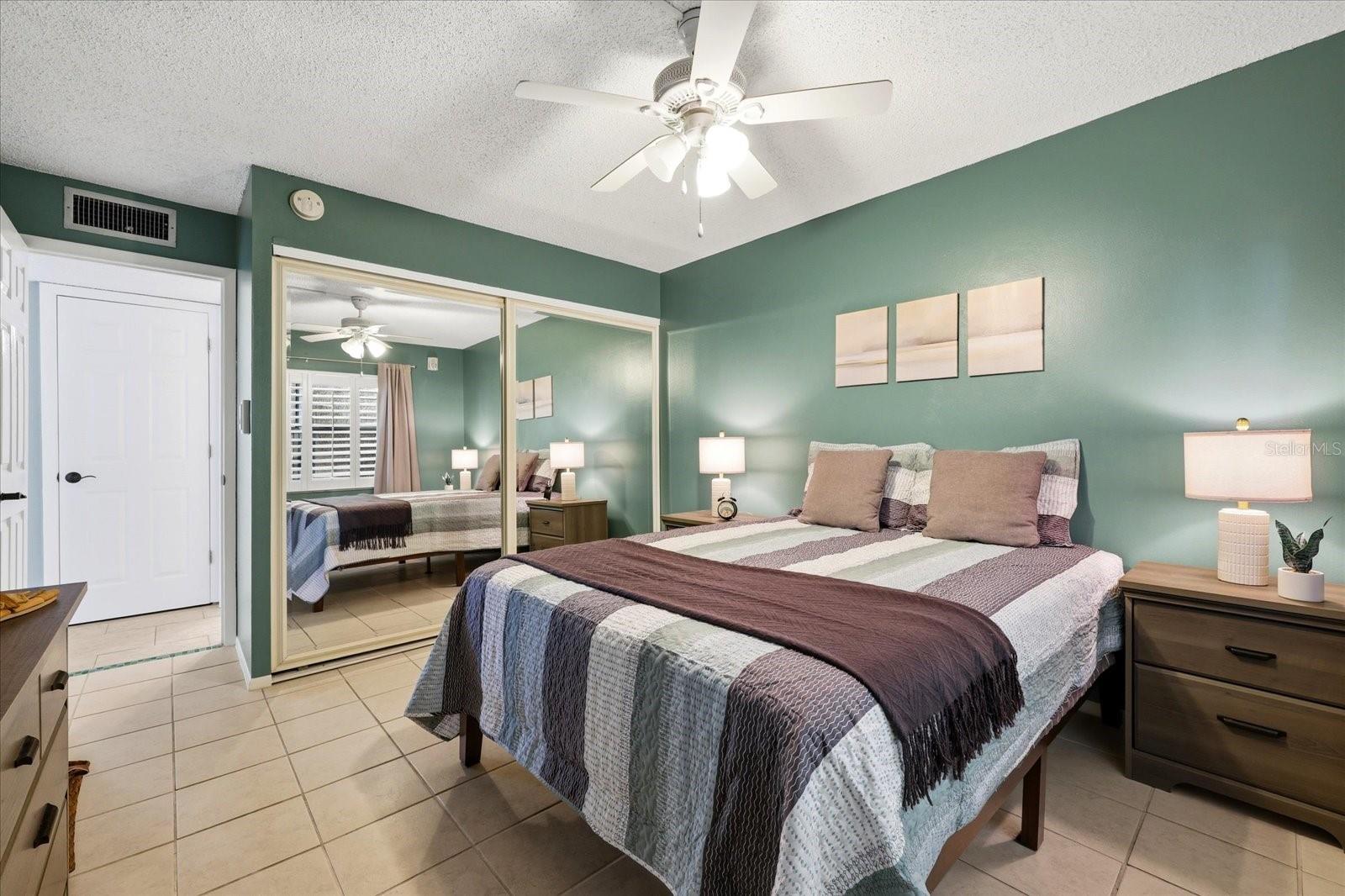 TAHITIAN TOWERS CONDO - Residential
