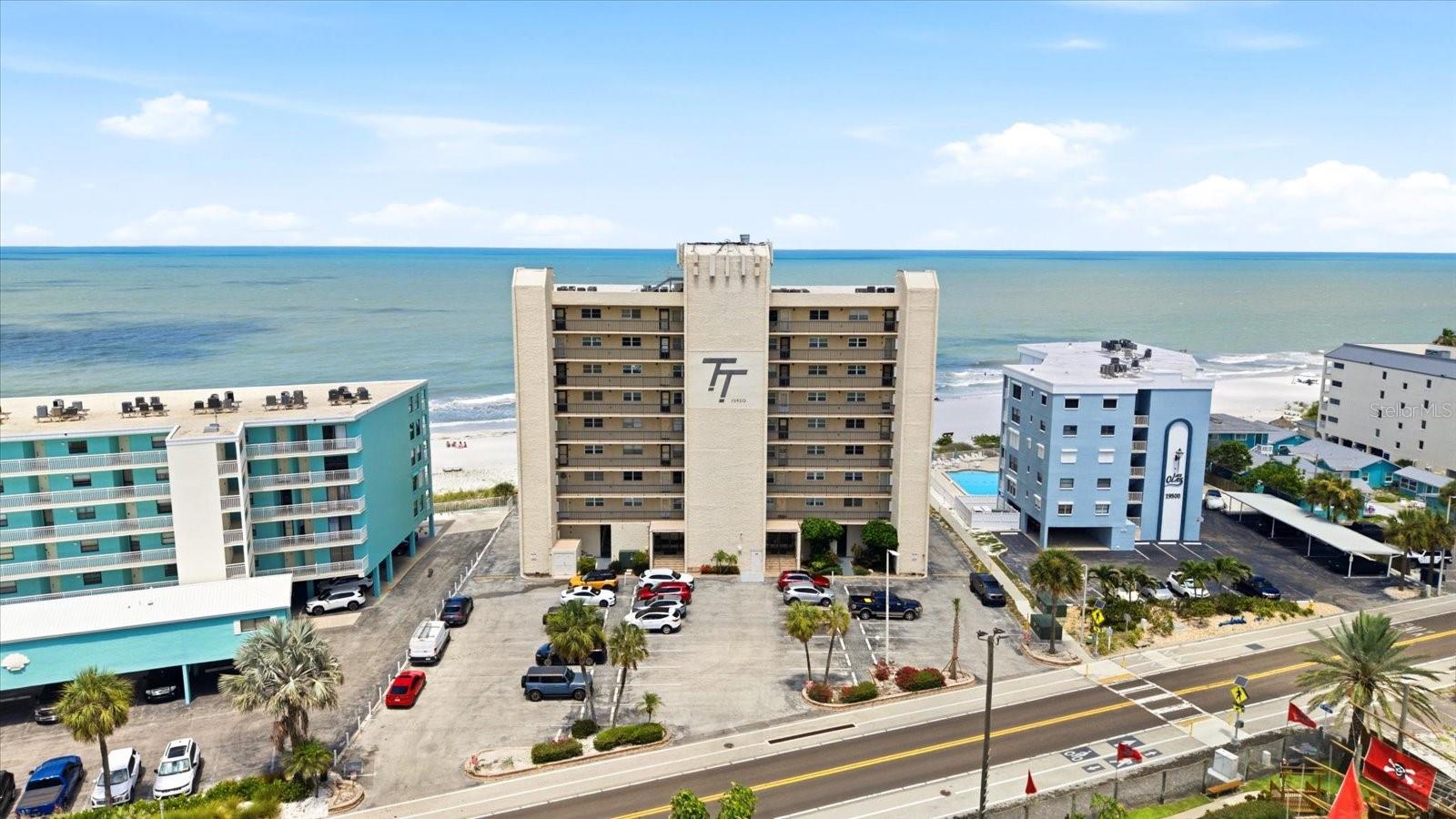 TAHITIAN TOWERS CONDO - Residential