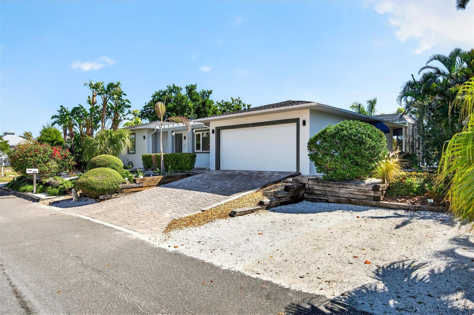 SLEEPY LAGOON PARK - Residential