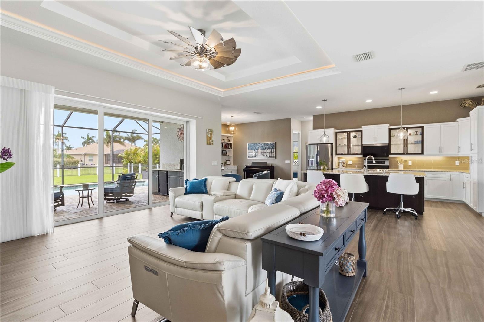 ROTONDA WEST WHITE MARSH - Residential