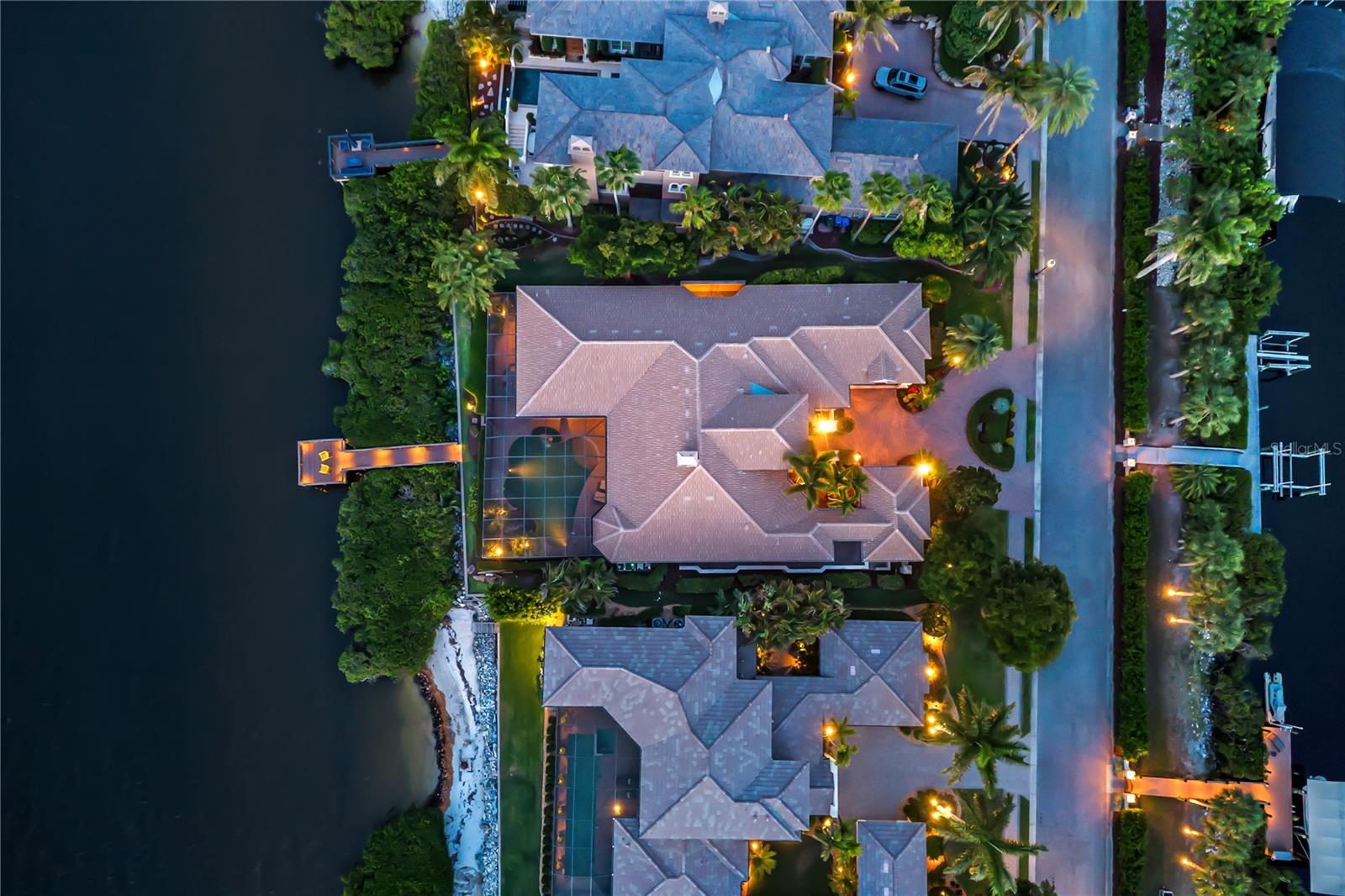 RIVERDALE - Residential