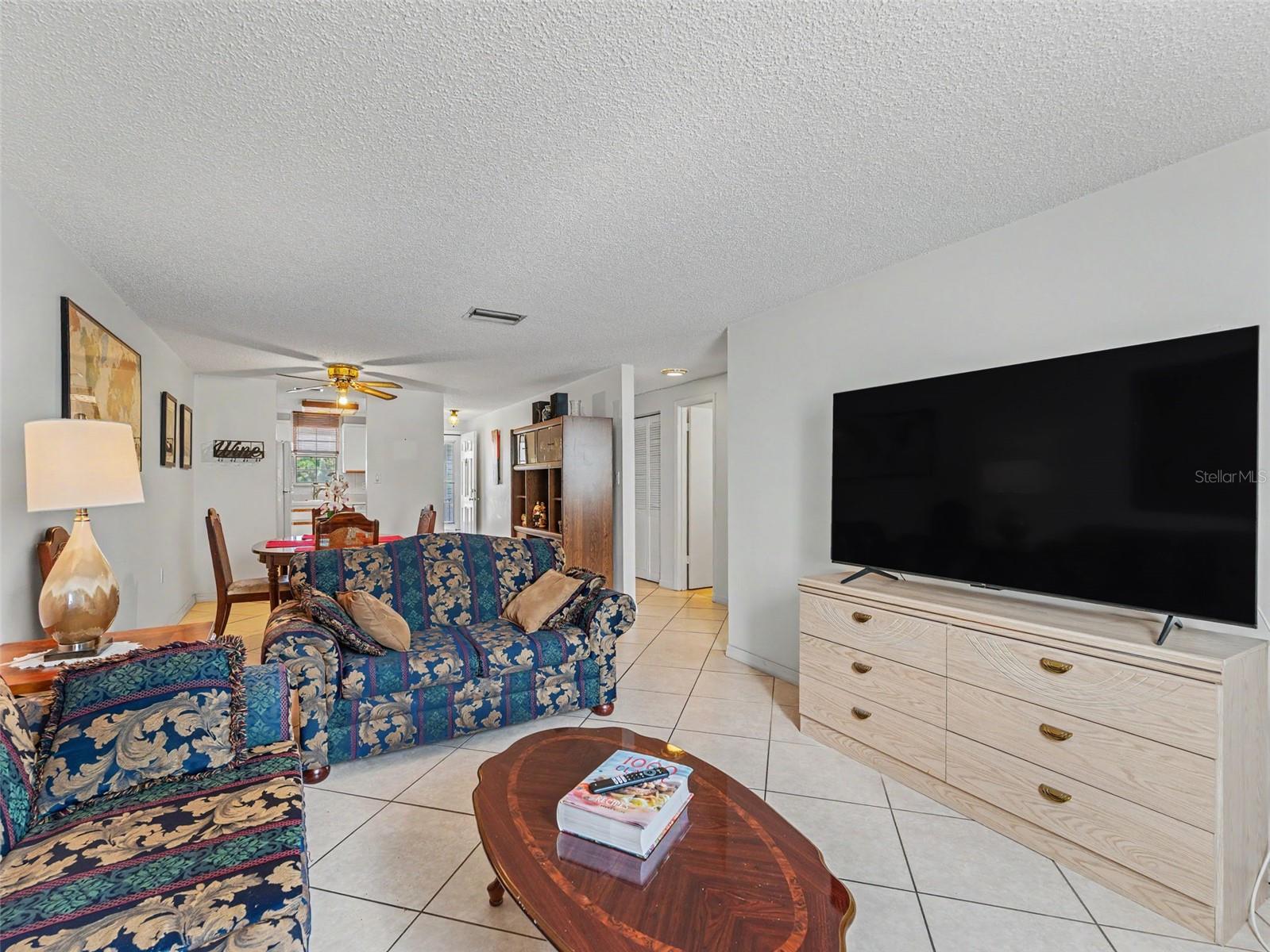 TOWNE SQUARE VILLAS CONDO - Residential