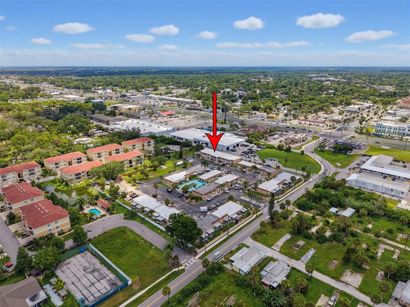 TOWNE SQUARE VILLAS CONDO - Residential