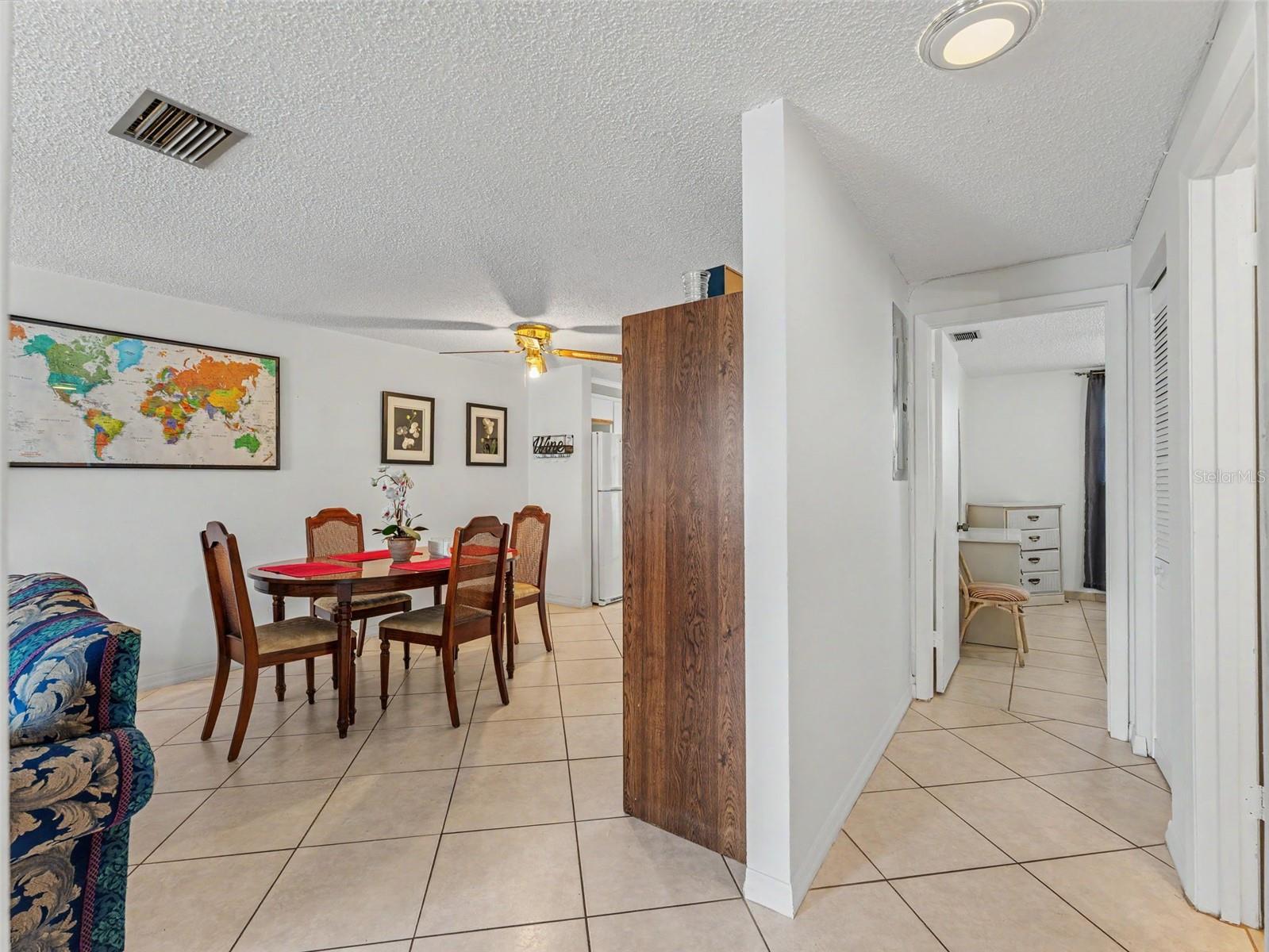 TOWNE SQUARE VILLAS CONDO - Residential