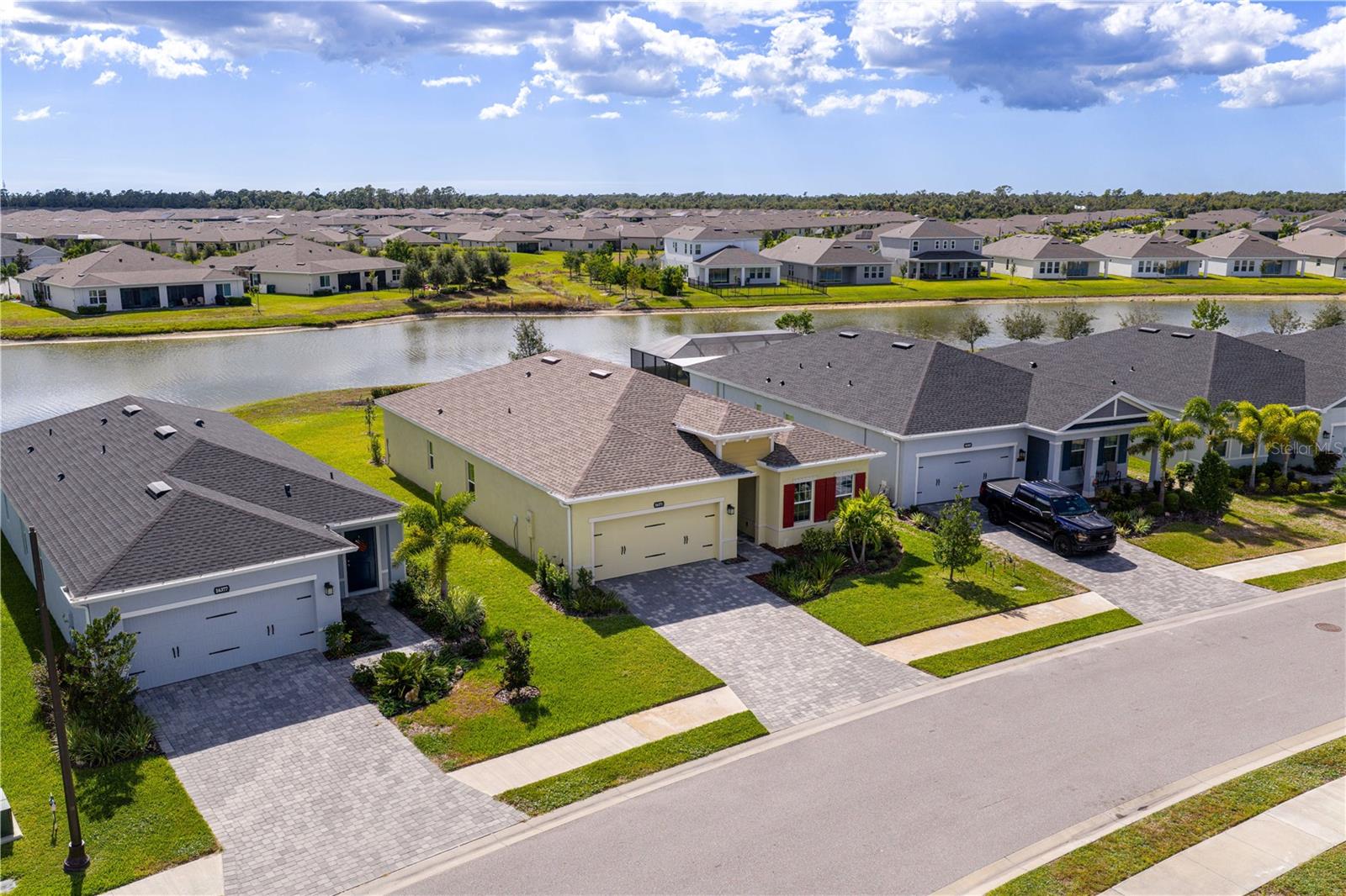 PALMS/WEST PORT - Residential