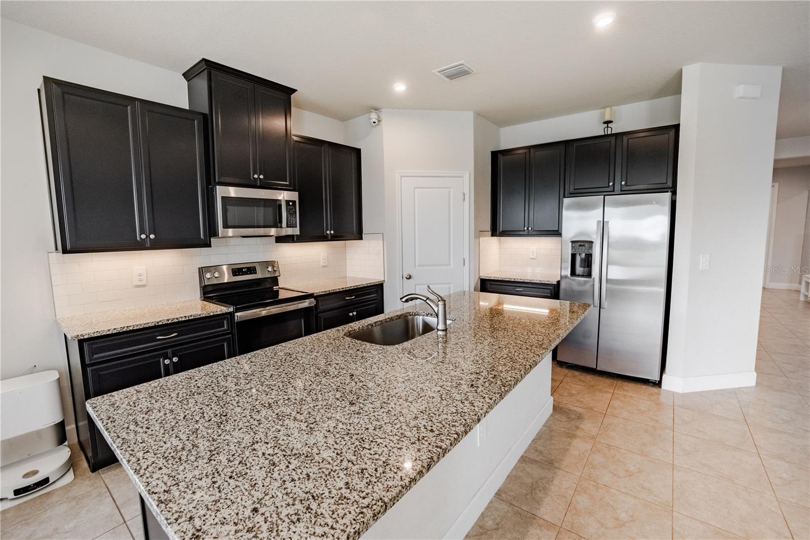 PALMS/WEST PORT - Residential