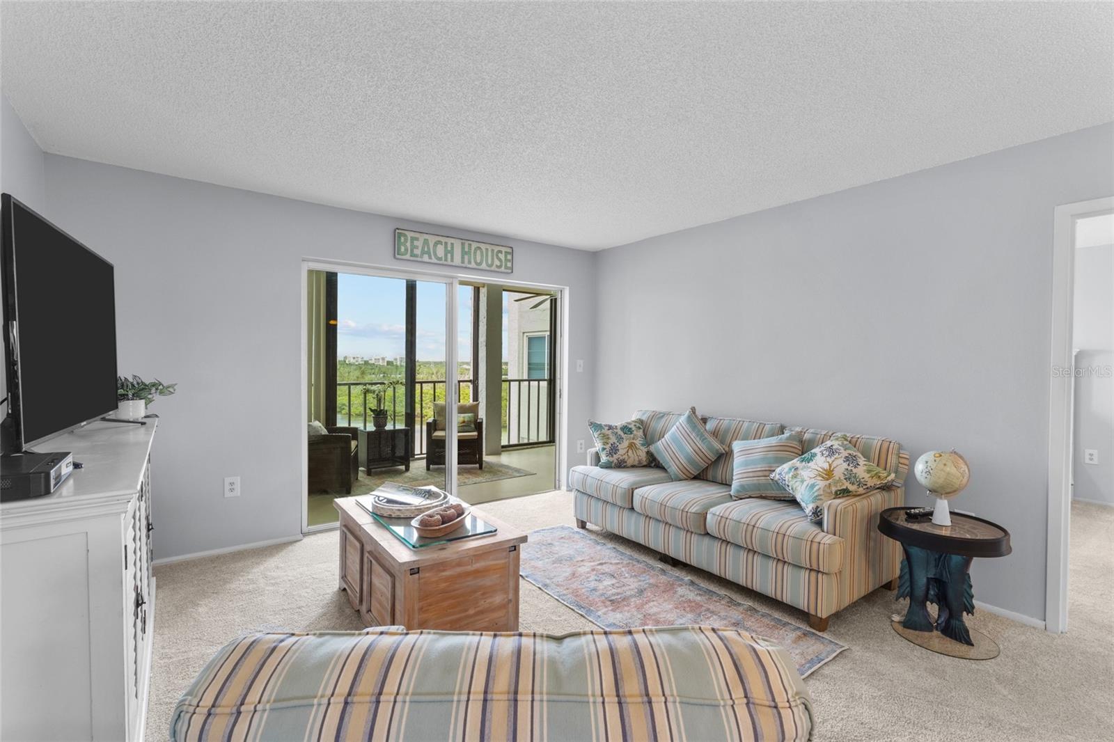 POINTE ON MIDNIGHT PASS - Residential
