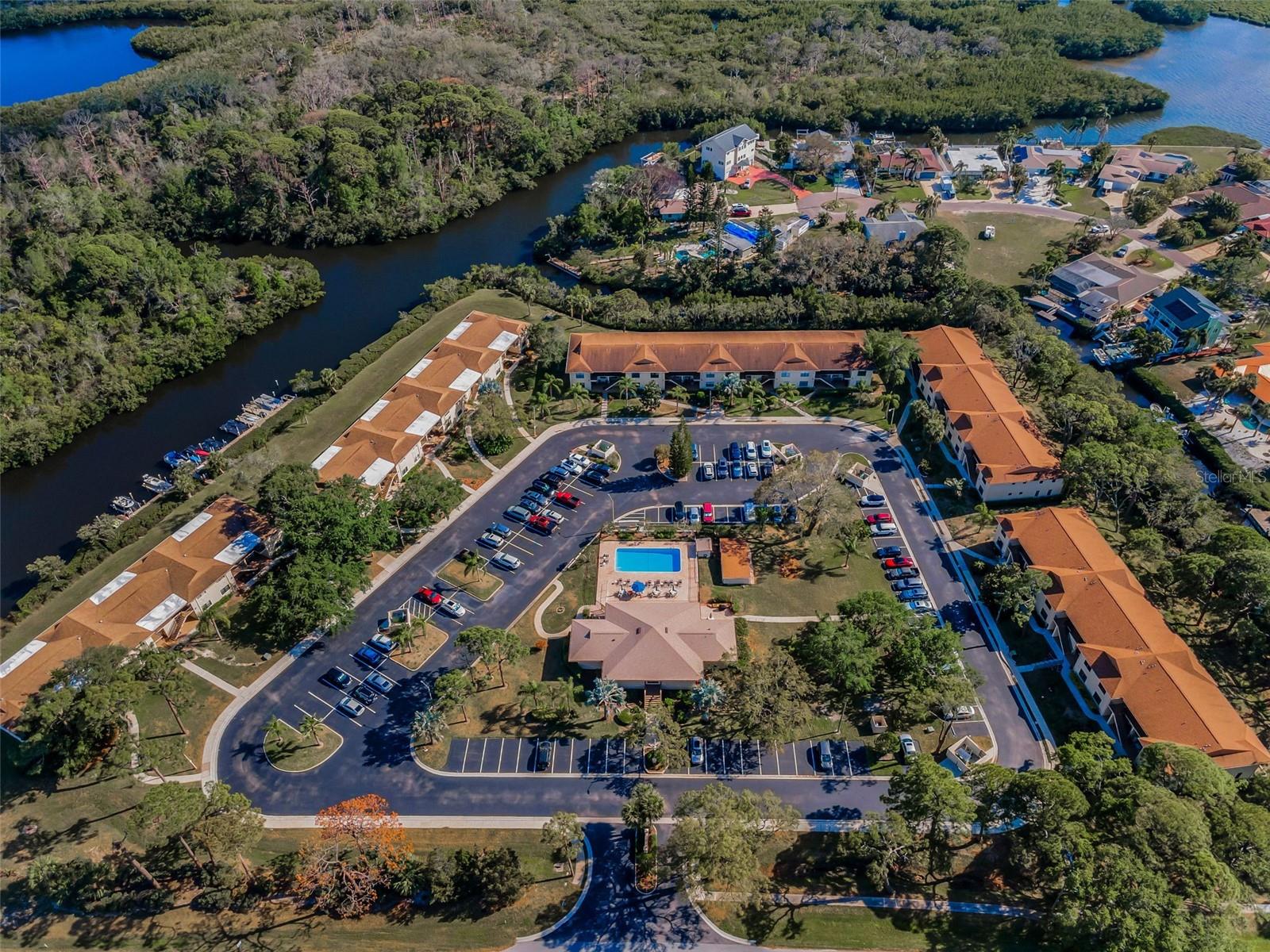SEASCAPE CONDO OF TARPON SPGS - Residential