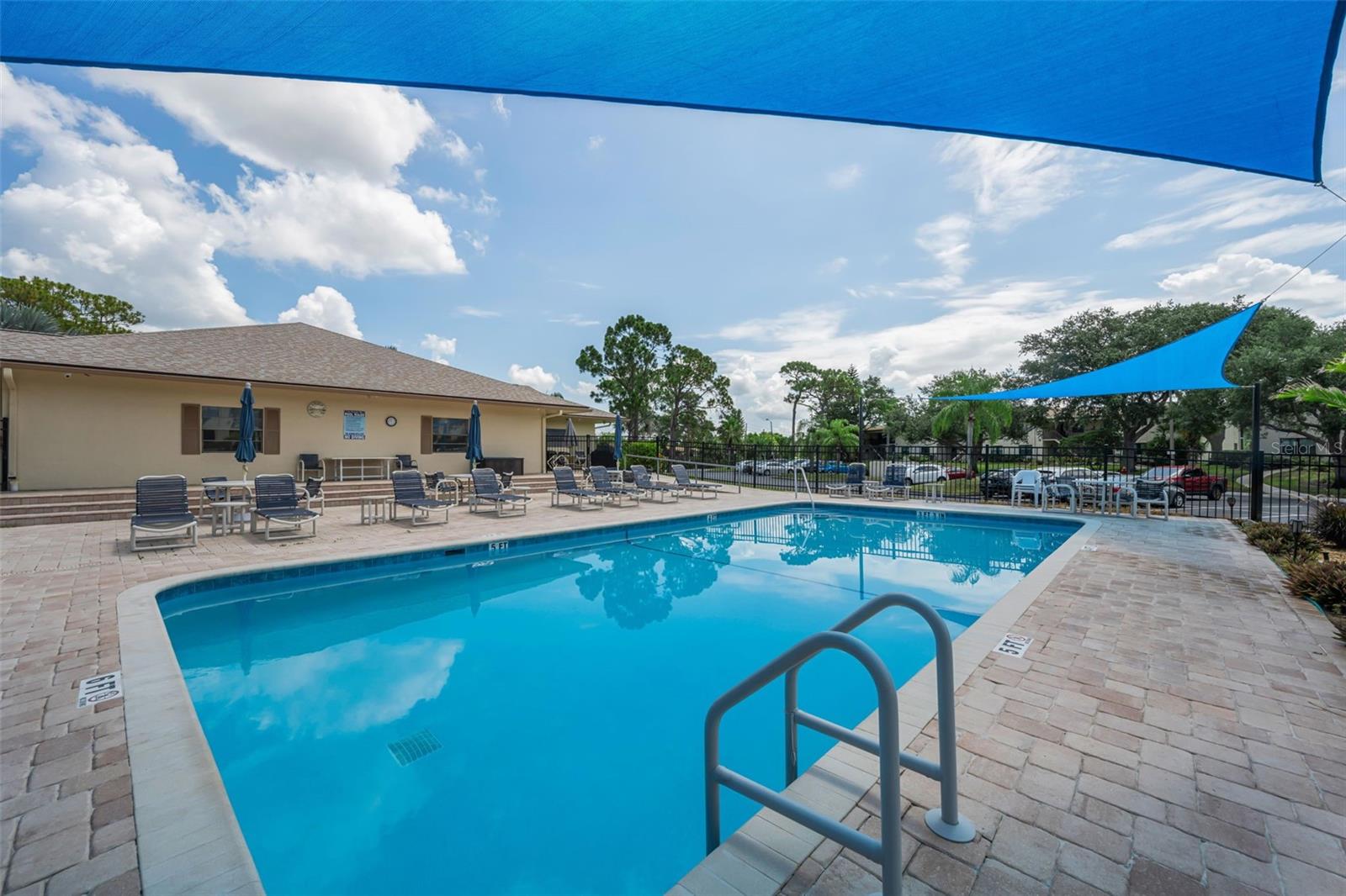 SEASCAPE CONDO OF TARPON SPGS - Residential