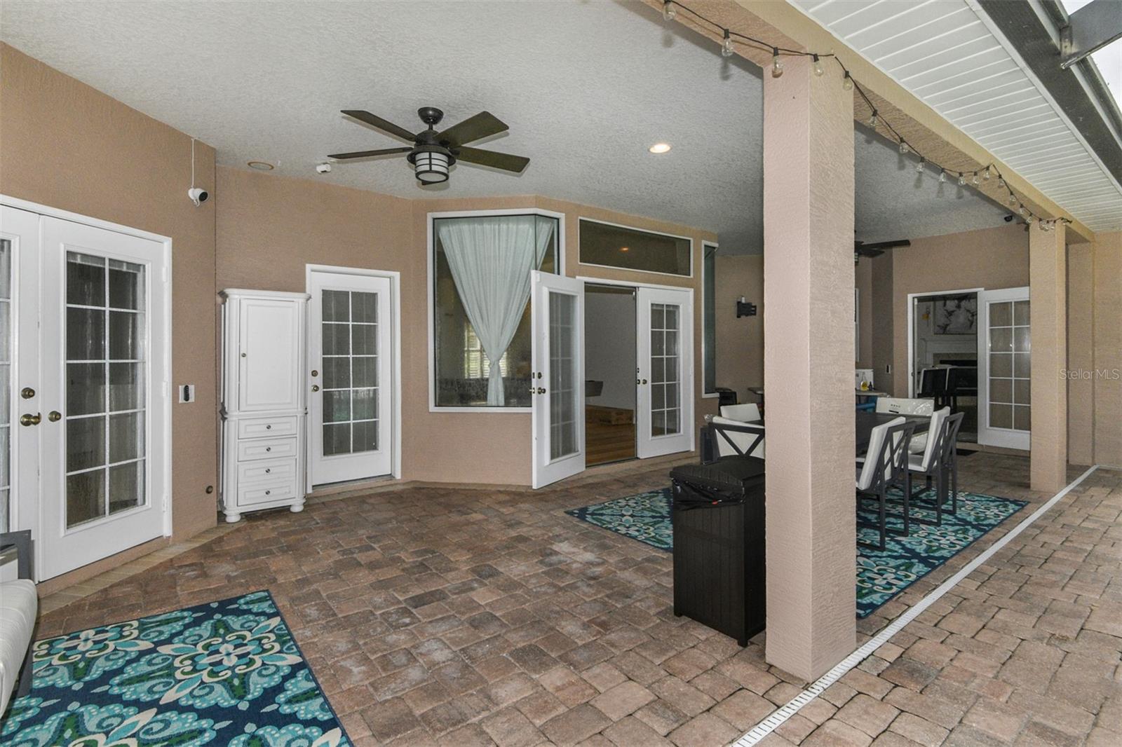 HAMPTON HILLS - Residential