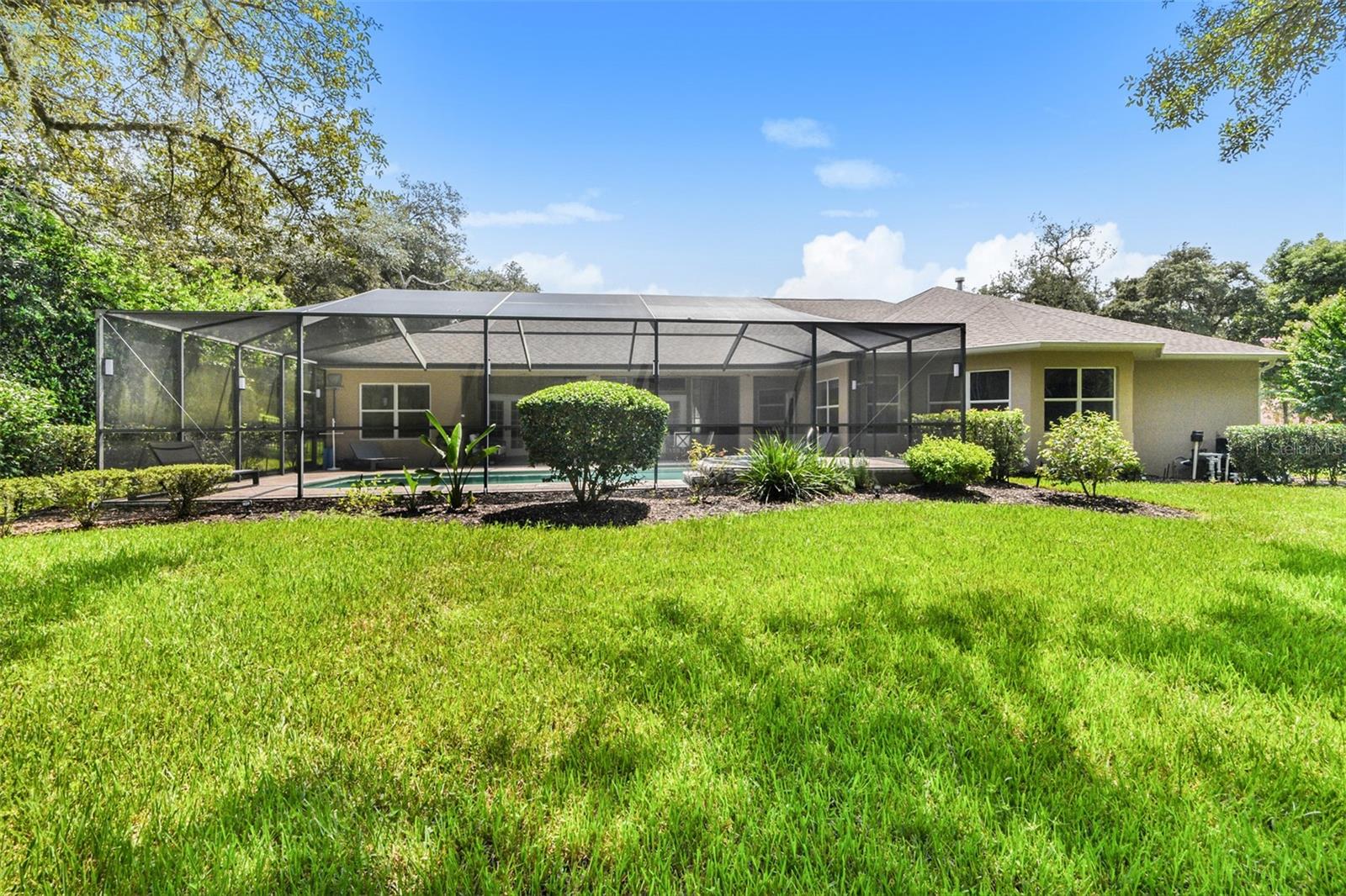HAMPTON HILLS - Residential