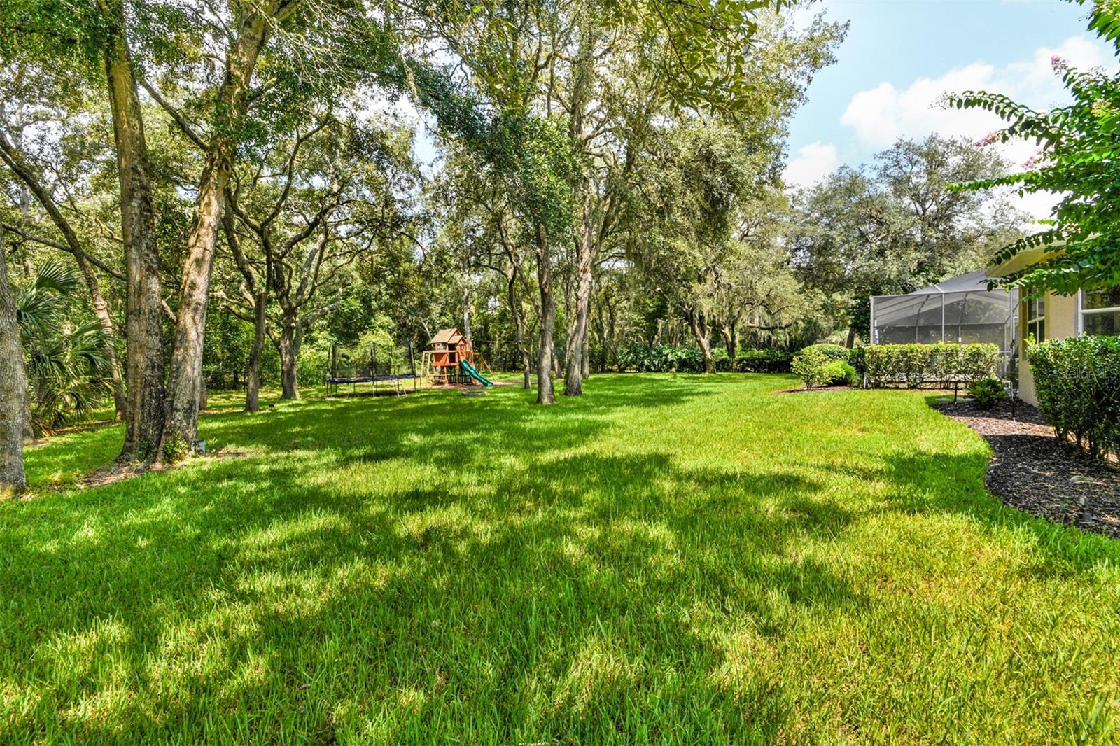 HAMPTON HILLS - Residential