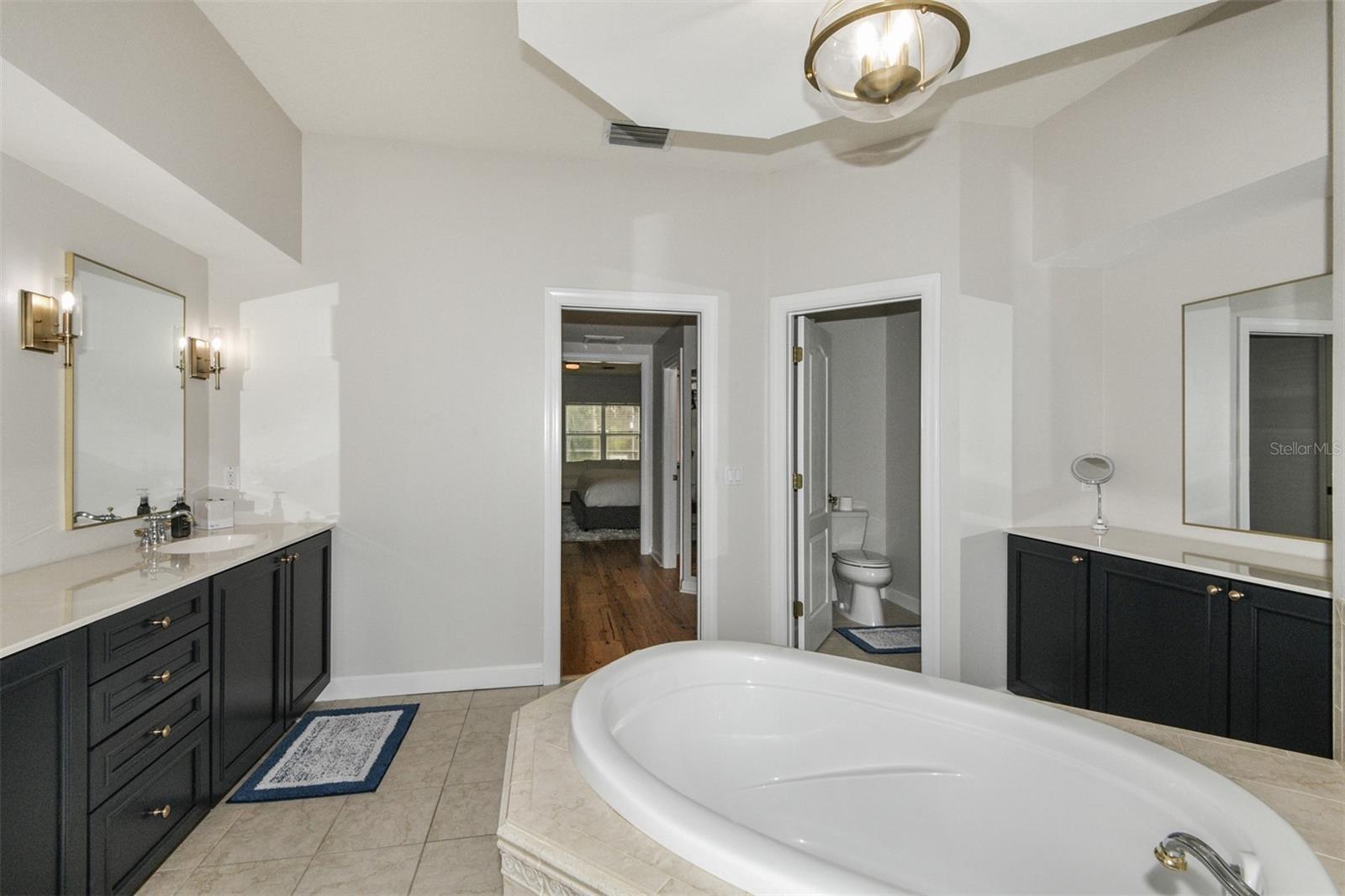HAMPTON HILLS - Residential
