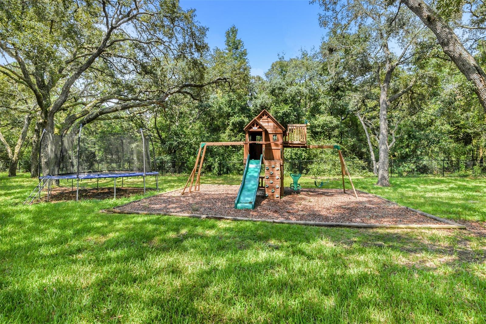 HAMPTON HILLS - Residential