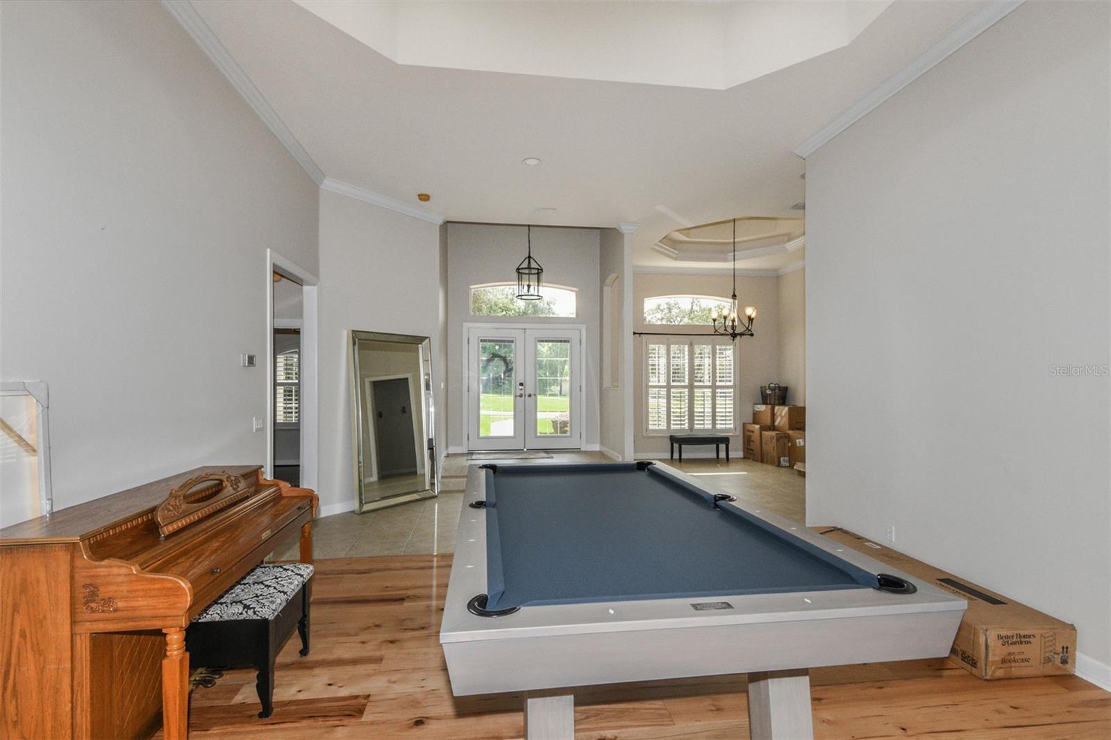 HAMPTON HILLS - Residential