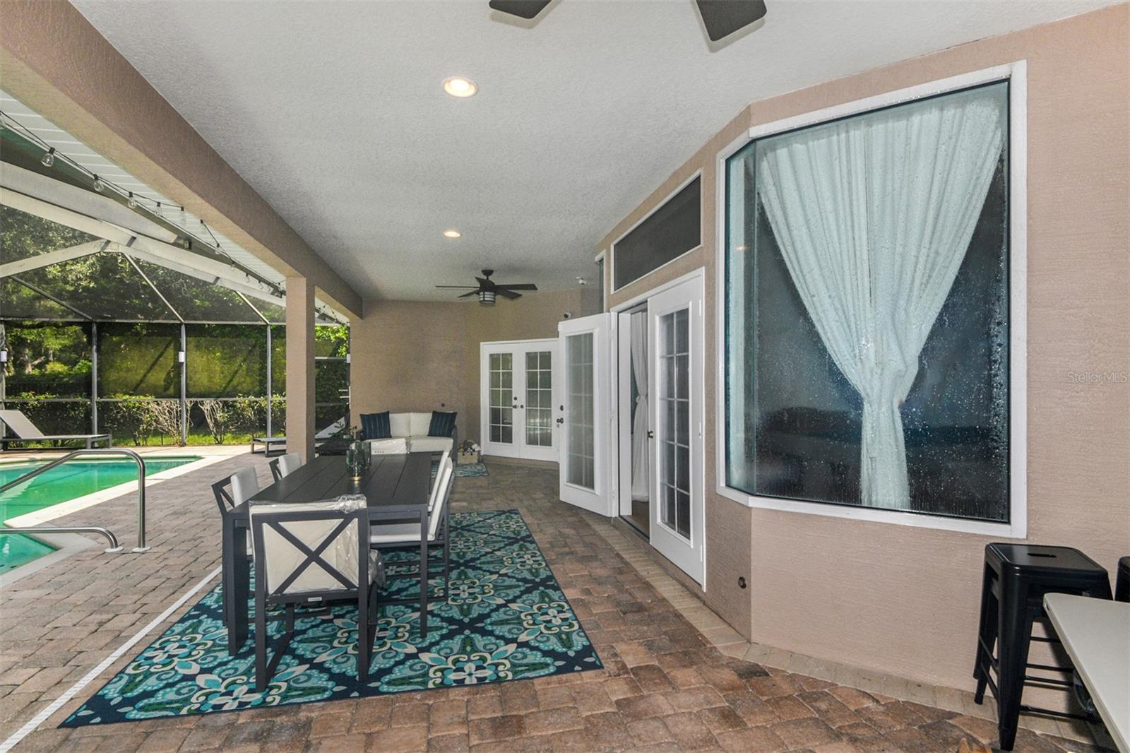 HAMPTON HILLS - Residential