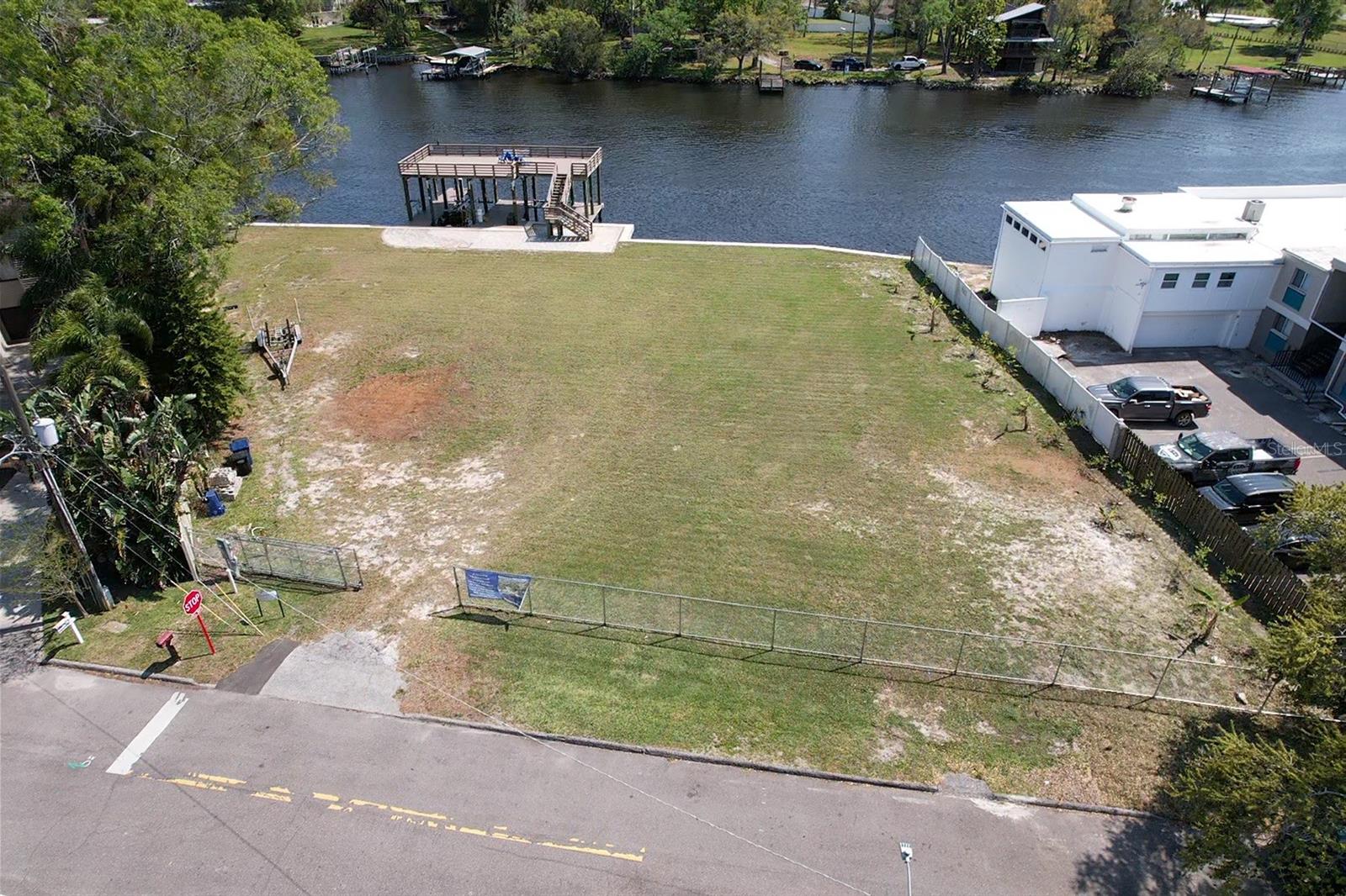 PRINCESS PARK 1 - Land