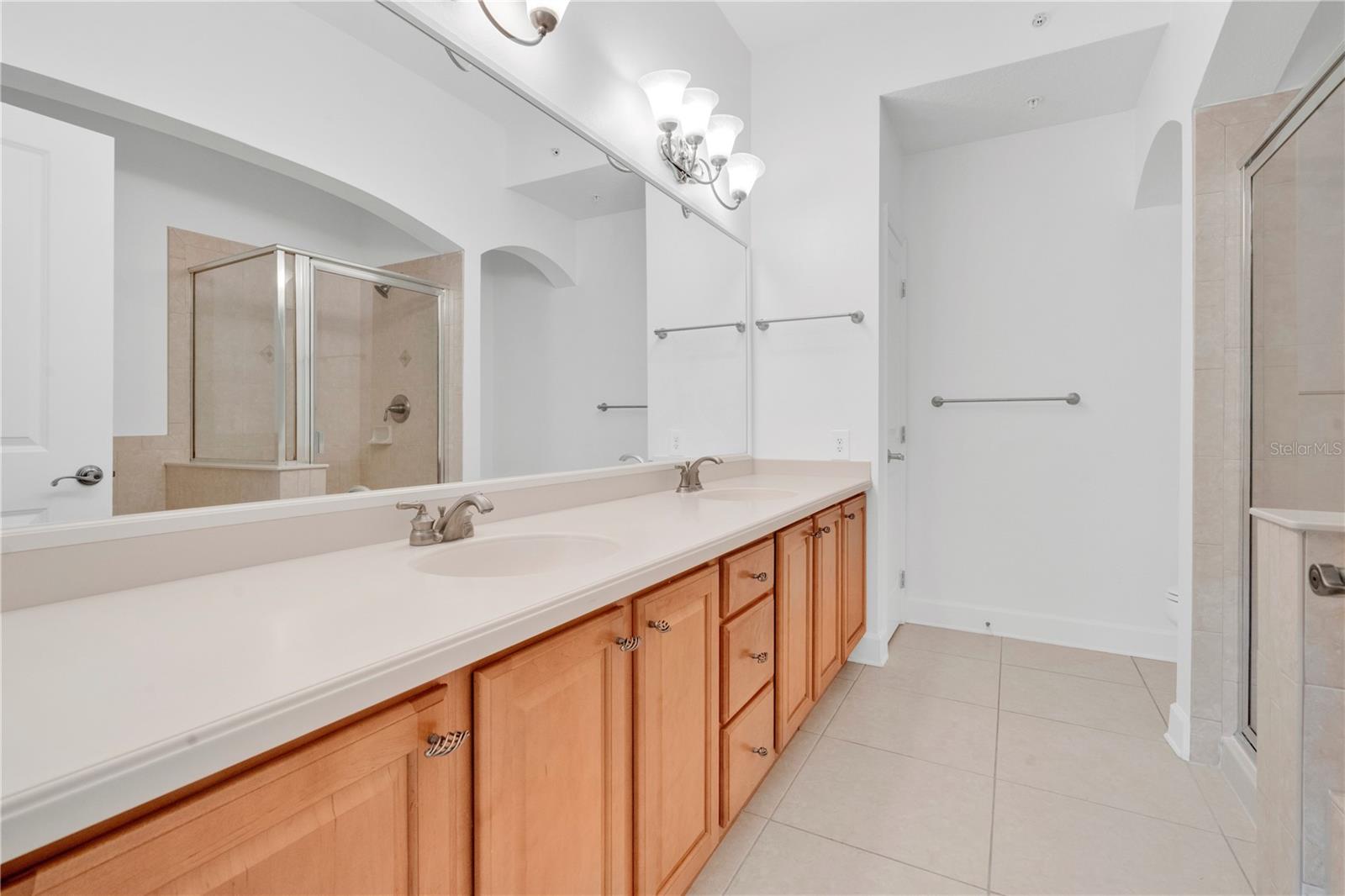 ARTISAN CLUB CONDO P3 - Residential