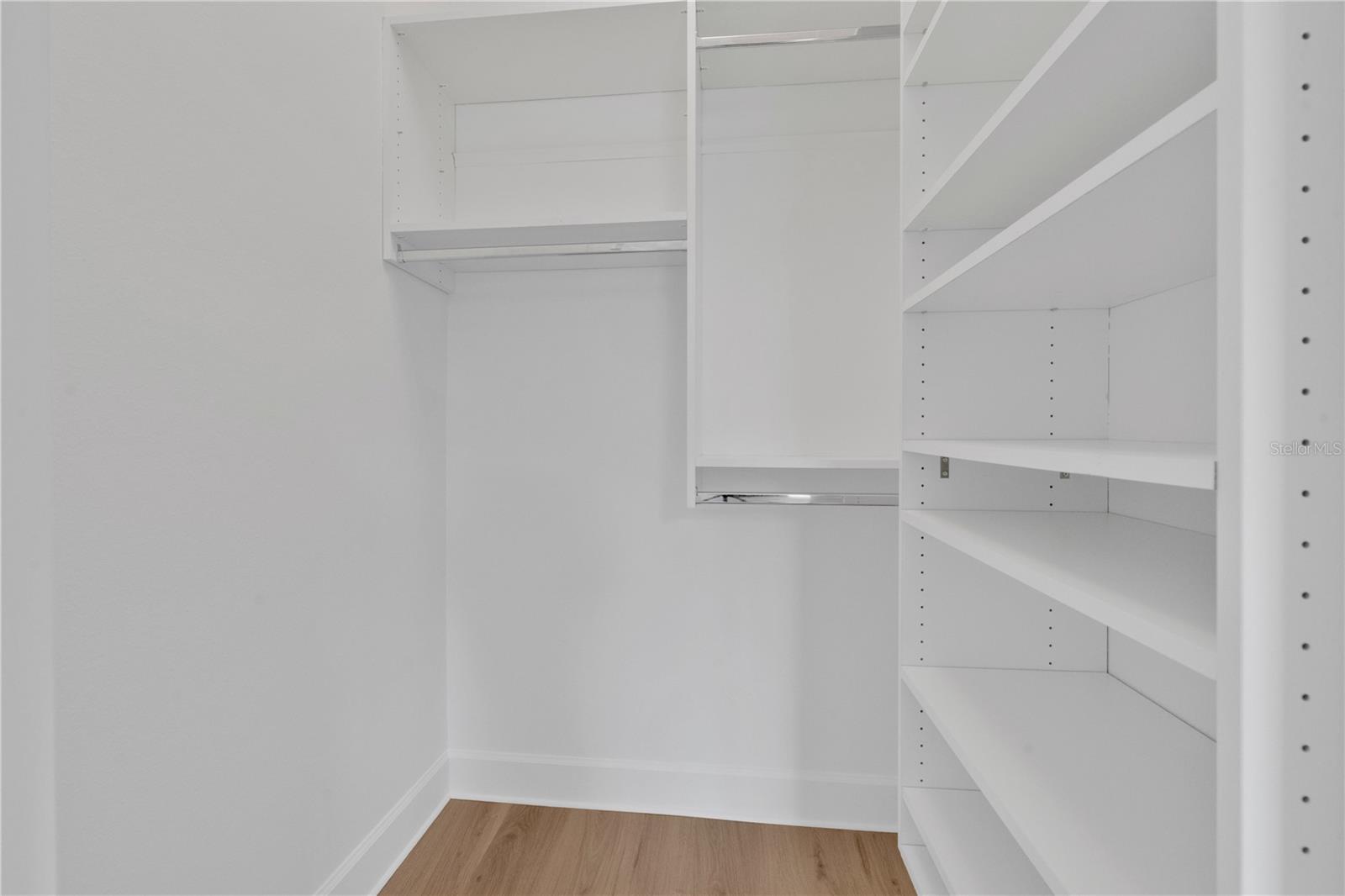 ARTISAN CLUB CONDO P3 - Residential